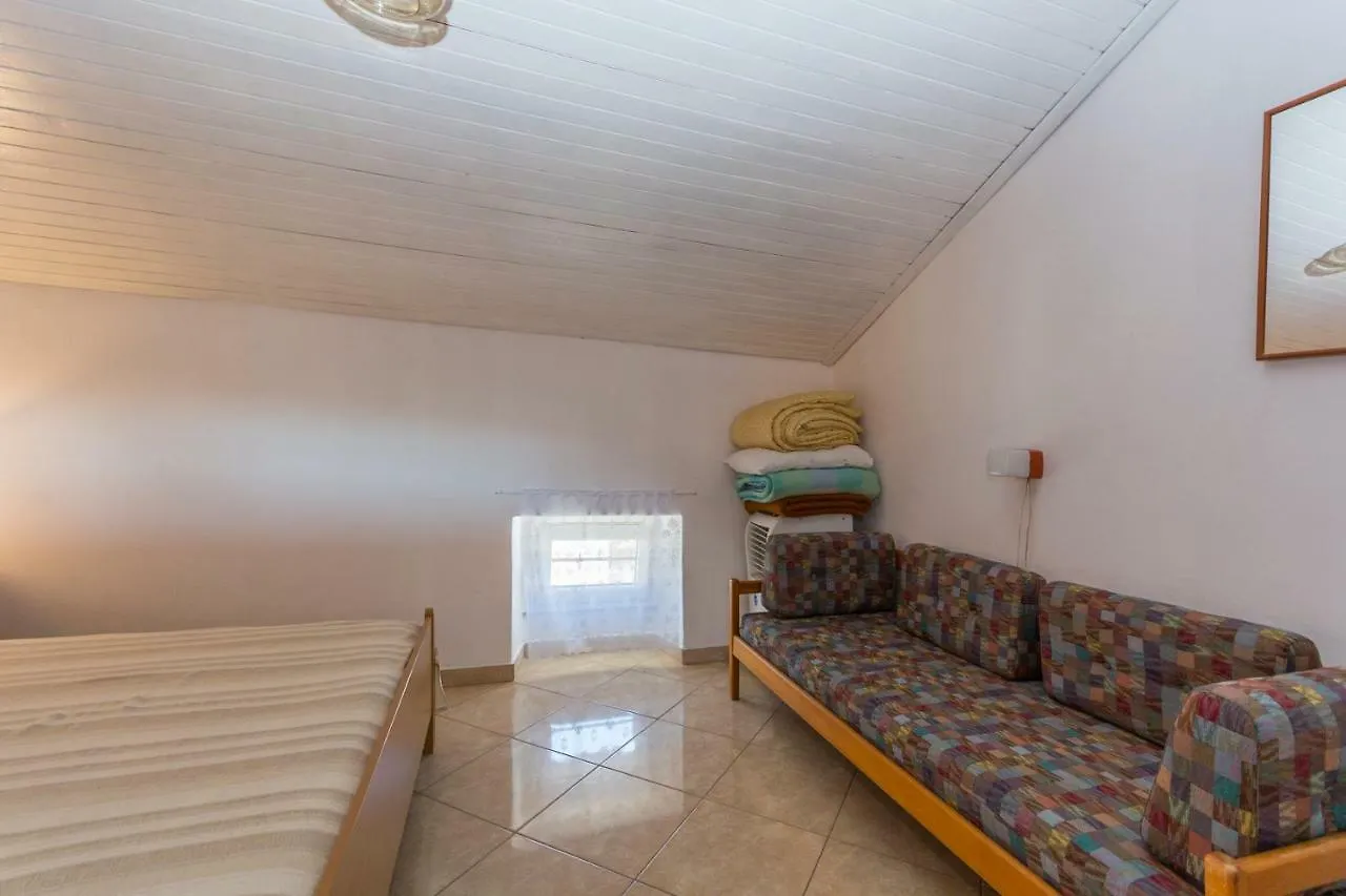 Carmen 2 Apartment Funtana